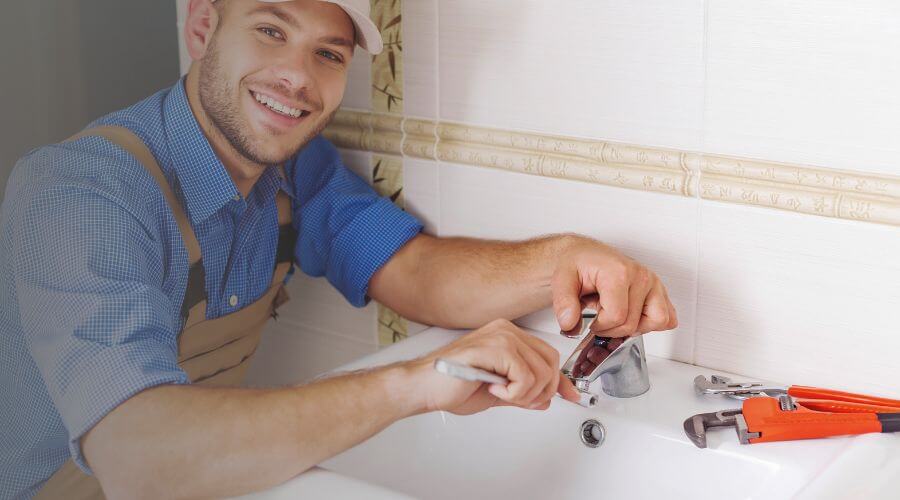 Professional clogged drains services in Larue, TX